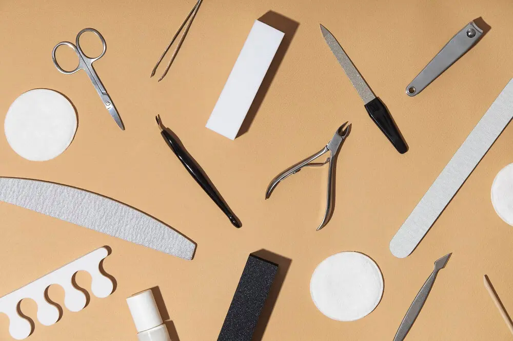 טיפוח ציפורניים מקצועי כחלק ממיומנויות מניקור - Bio Sculpture Gel