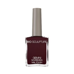 طلاء أظافر بلون الجرانيت الأسود